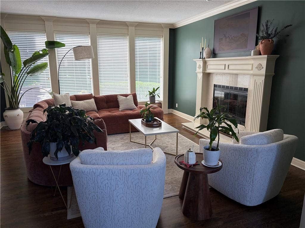 5812 Manor Drive Property Photo 10