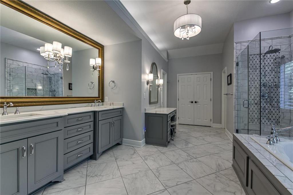 5812 Manor Drive Property Photo 12