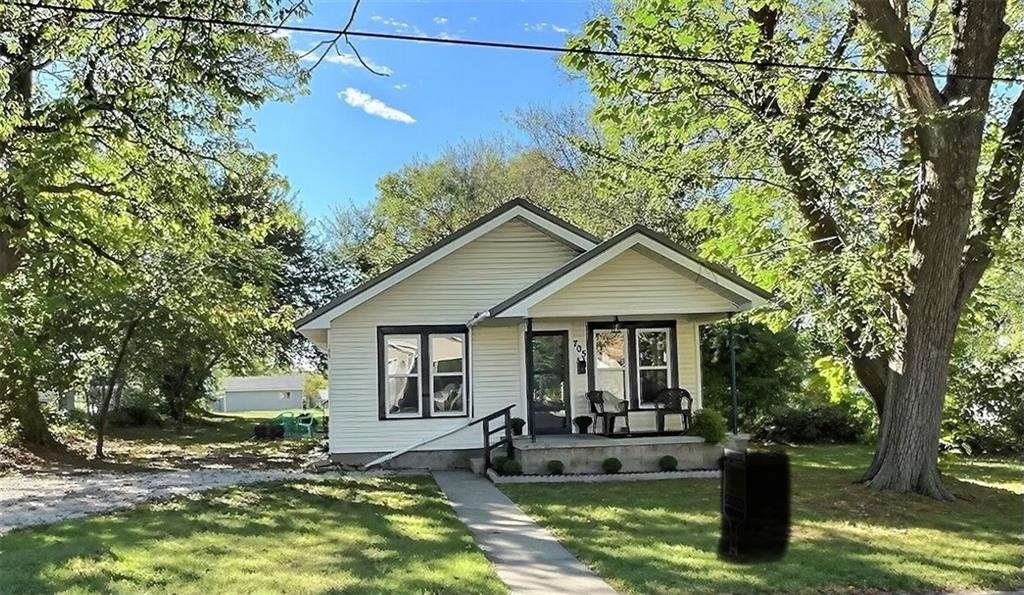 705 N Clay Street Property Photo 2