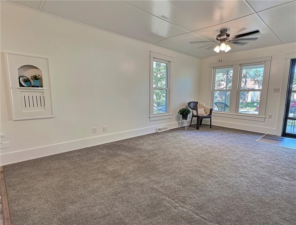 705 N Clay Street Property Photo 4