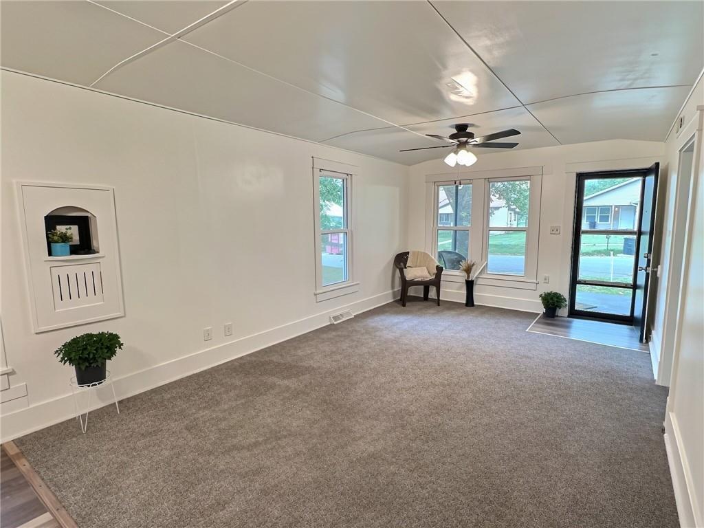 705 N Clay Street Property Photo 32