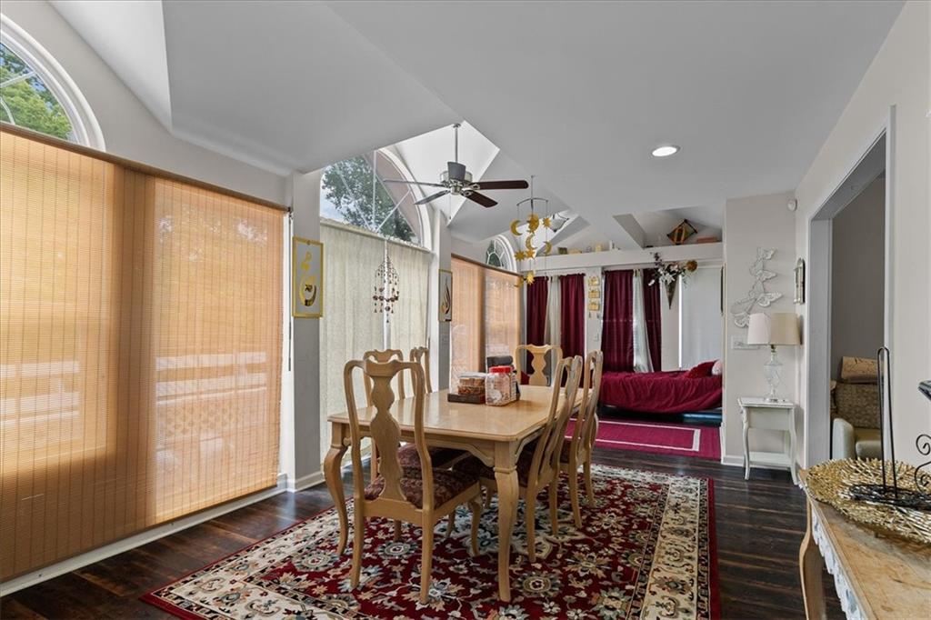 7007 Lakeshore Drive Property Photo 10