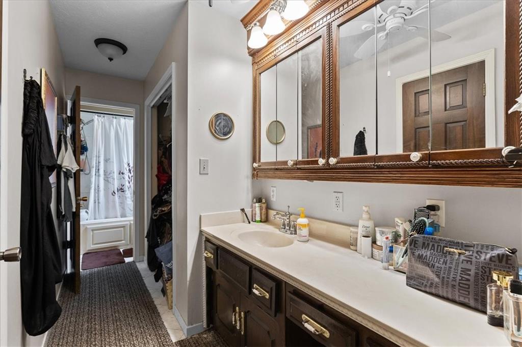 7007 Lakeshore Drive Property Photo 14