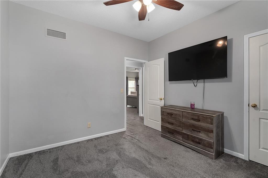 8705 N Carson Avenue Property Photo 20
