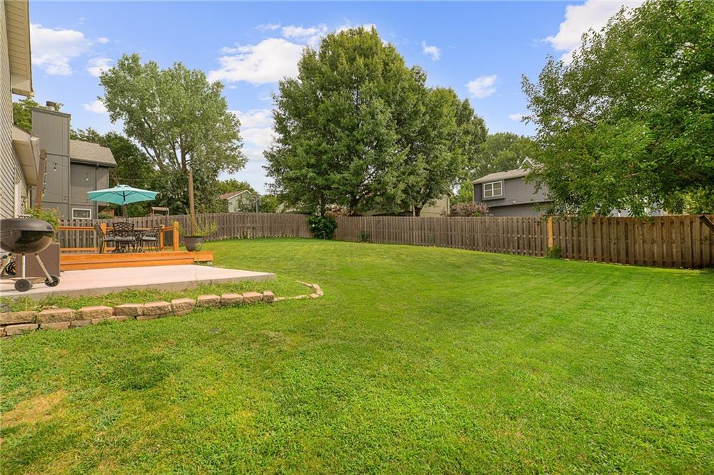 8705 N Carson Avenue Property Photo 29