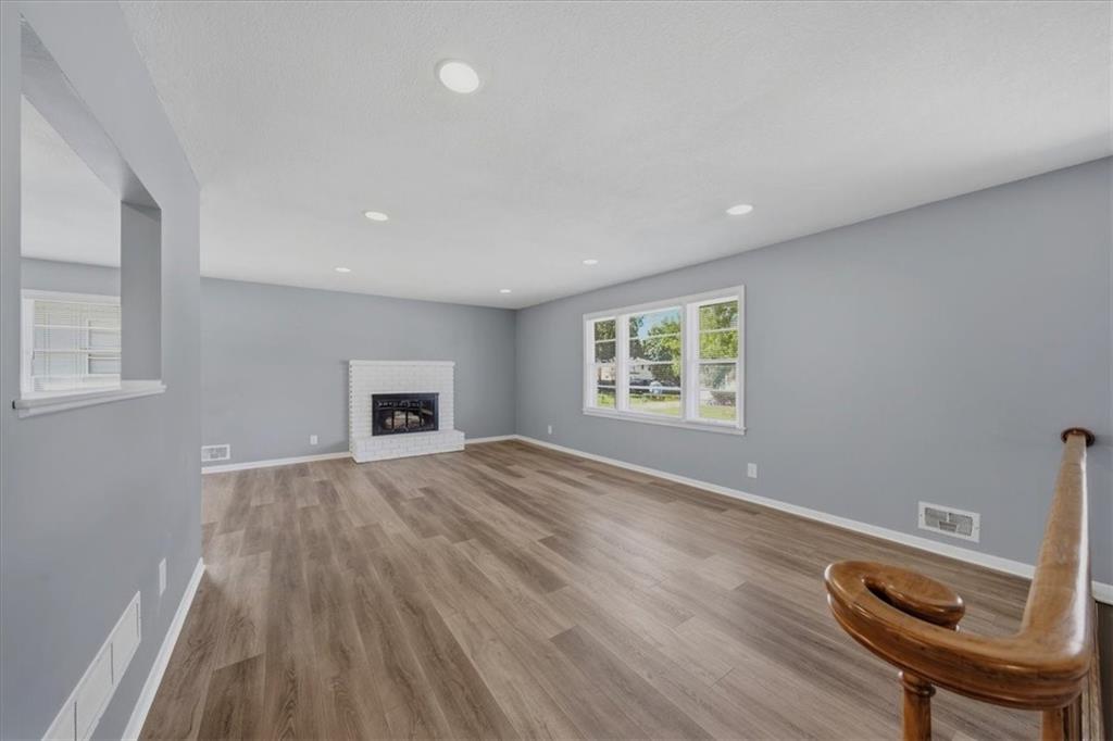 3017 S Hall Road Property Photo 2
