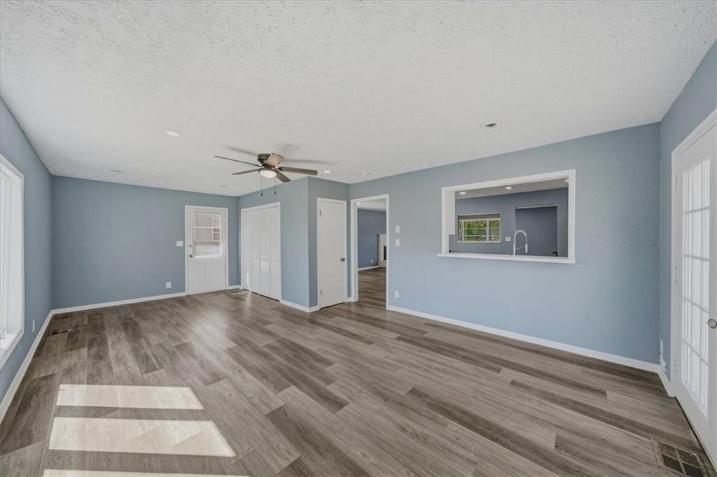 3017 S Hall Road Property Photo 12