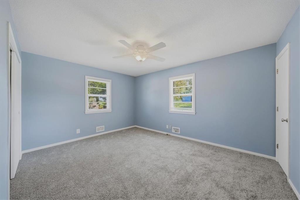 3017 S Hall Road Property Photo 13