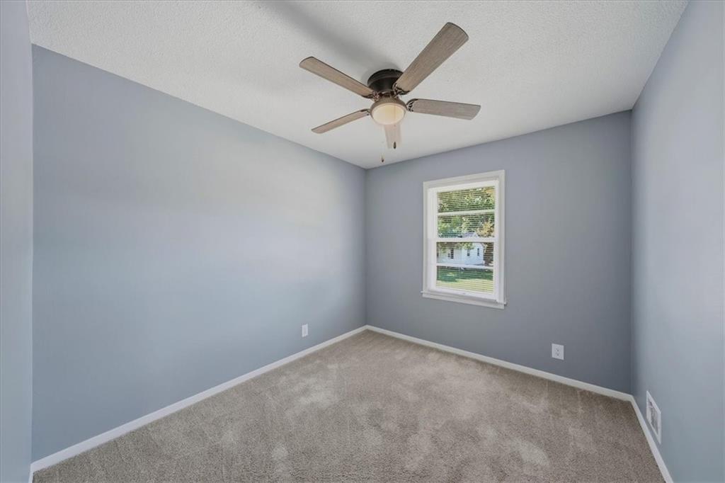 3017 S Hall Road Property Photo 15
