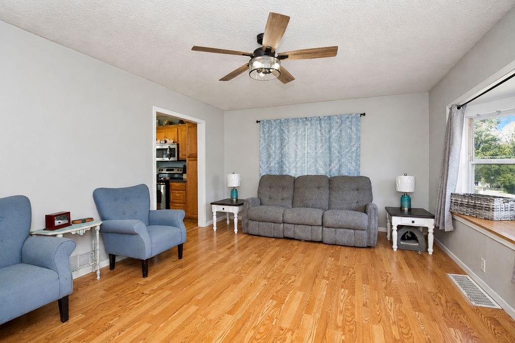 3111 Ne 39th Street Property Photo 6