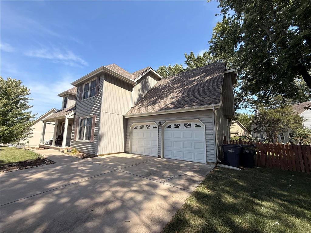 732 N Persimmon Drive Property Photo 3