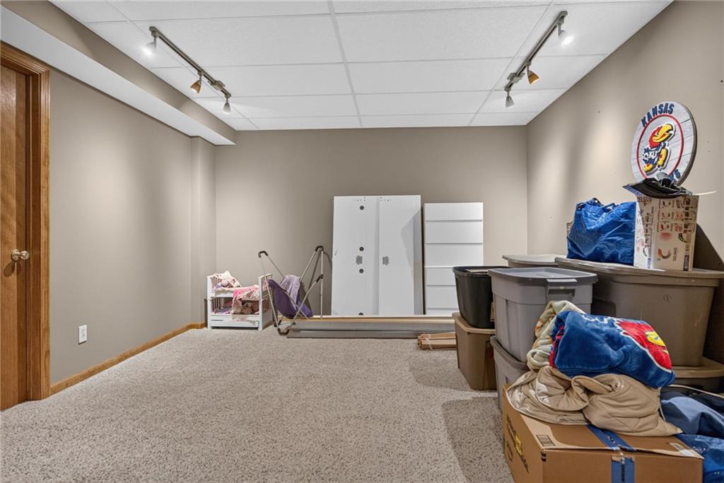 732 N Persimmon Drive Property Photo 47