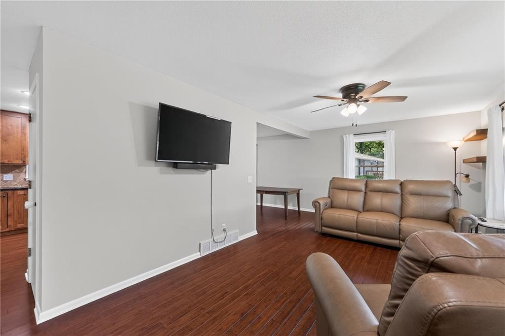 5402 Frederick Avenue Property Photo 15