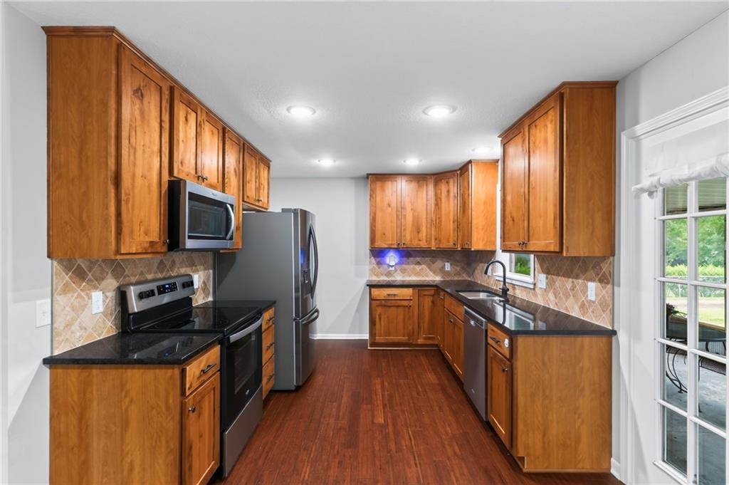 5402 Frederick Avenue Property Photo 18
