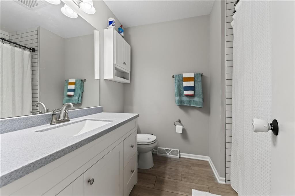 5402 Frederick Avenue Property Photo 21