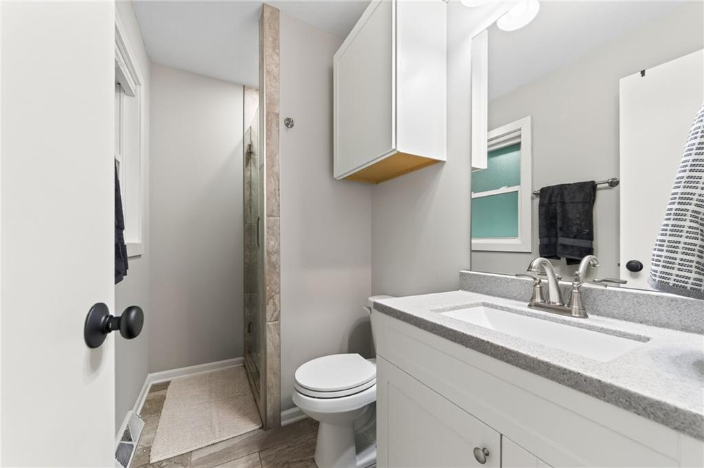 5402 Frederick Avenue Property Photo 25