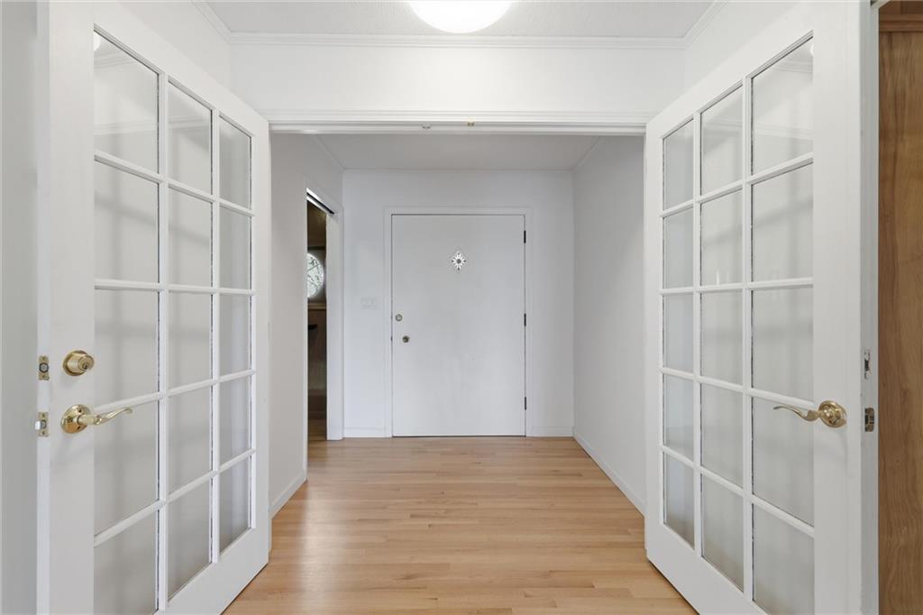 2400 Orchard Lane Property Photo 4