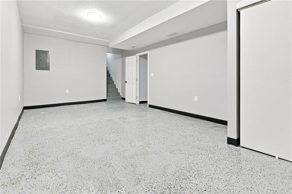 2421 N 72nd Street Property Photo 22