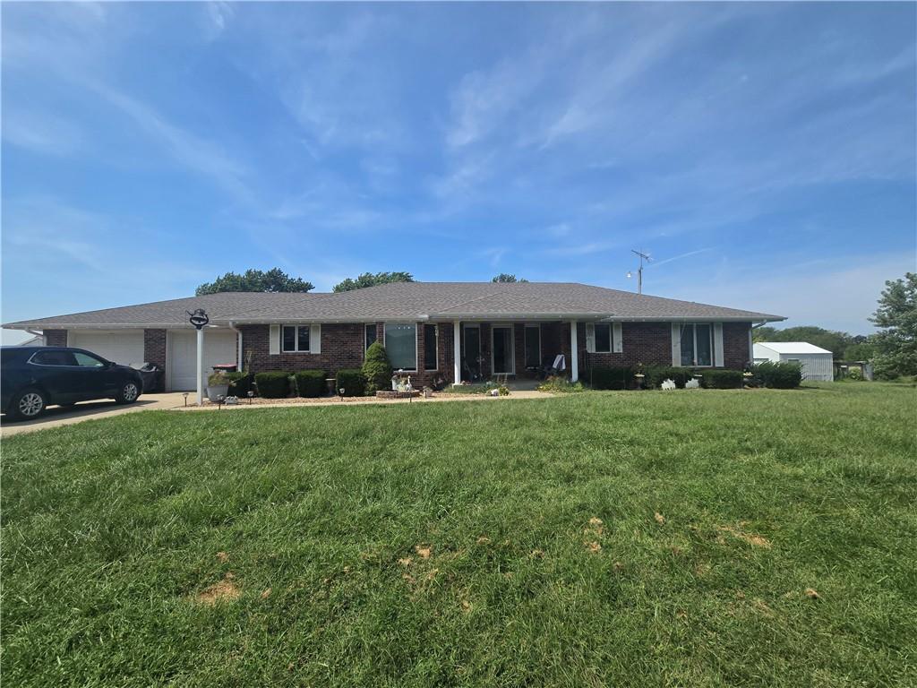 529 Se Dd Highway Property Photo 1