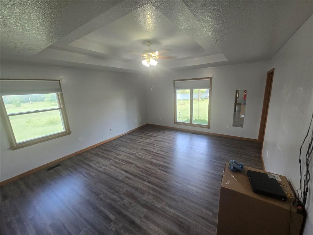 529 Se Dd Highway Property Photo 8