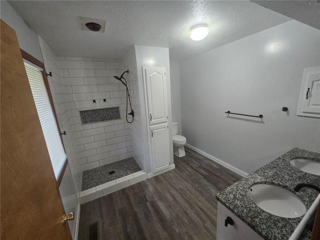 529 Se Dd Highway Property Photo 11