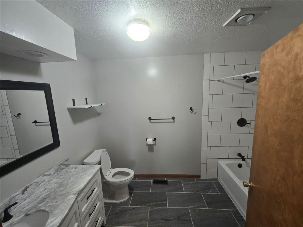 529 Se Dd Highway Property Photo 14