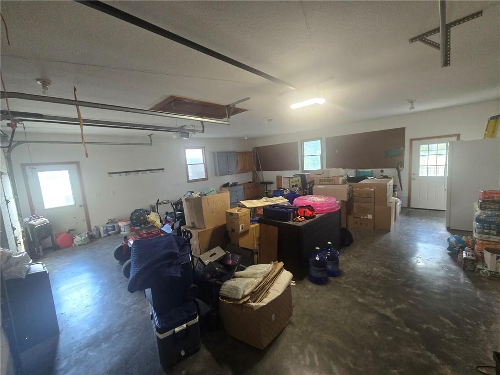 529 Se Dd Highway Property Photo 16