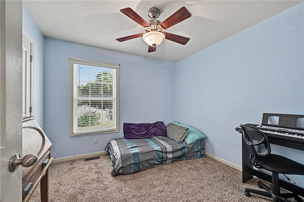2402 Shirley Drive Property Photo 14