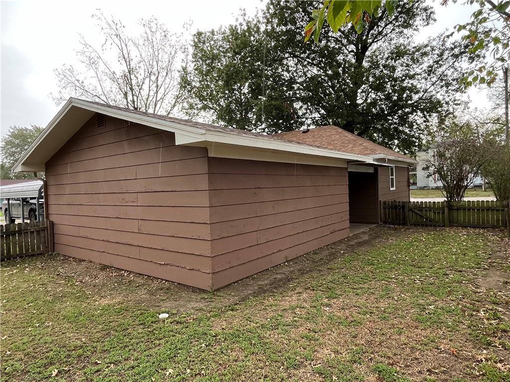201 6th Street Property Photo 7