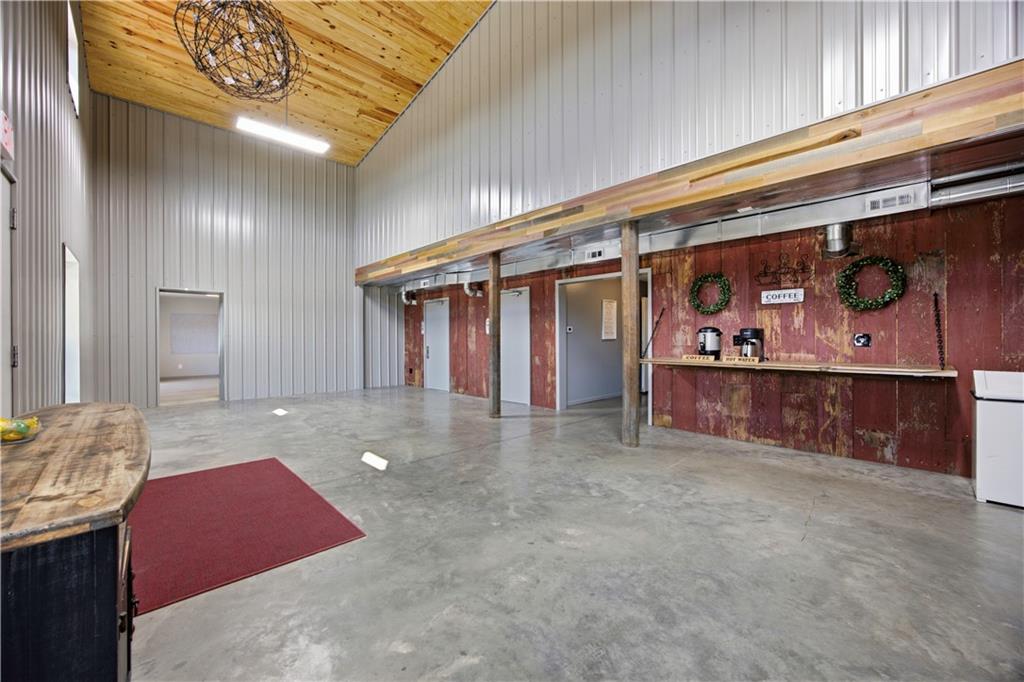 7770 1000 Road Property Photo 15