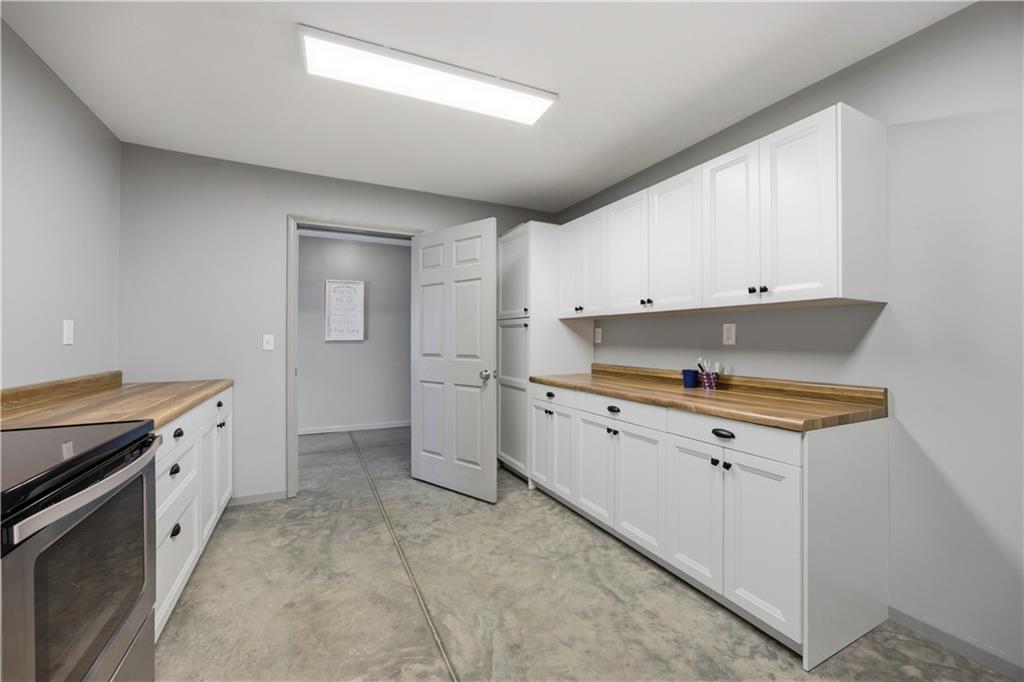 7770 1000 Road Property Photo 25