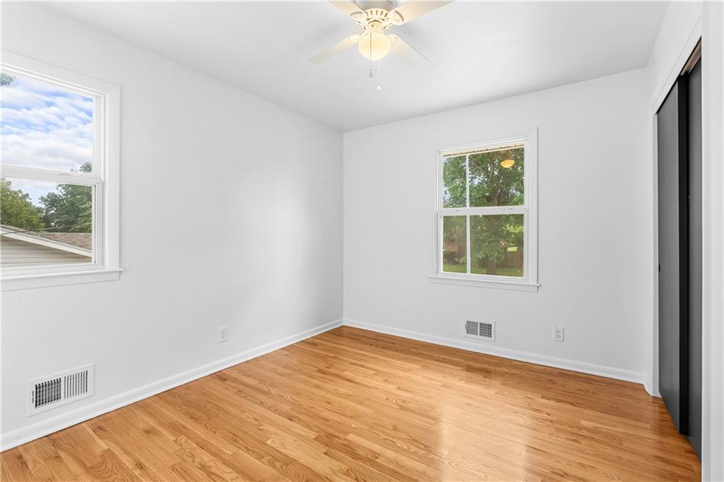 15412 E 42nd Place Property Photo 20