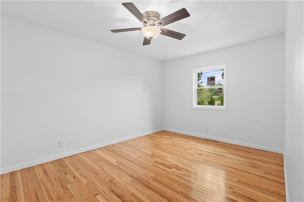 15412 E 42nd Place Property Photo 26