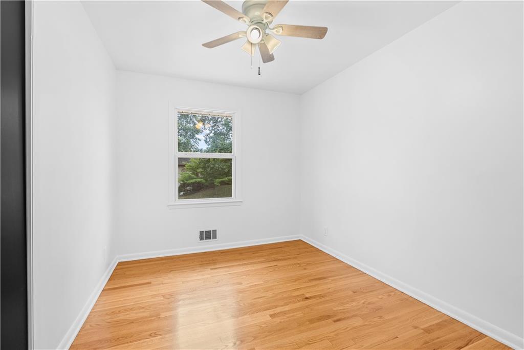 15412 E 42nd Place Property Photo 32