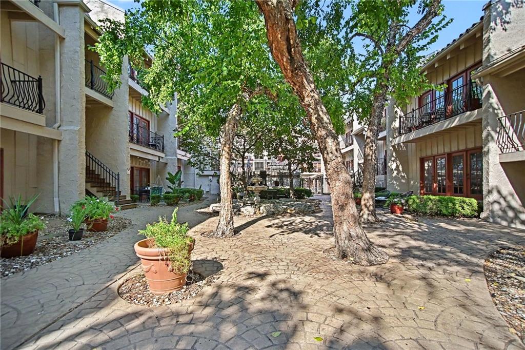 1111 W 46th Street Property Photo 20