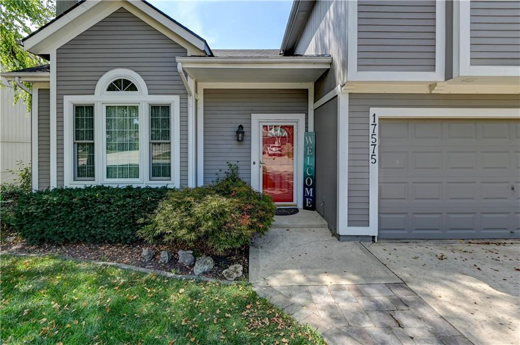 17575 W 111th Court Property Photo 1