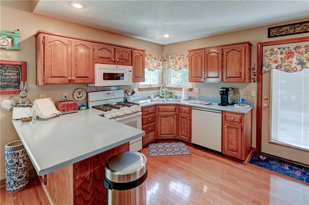17575 W 111th Court Property Photo 16