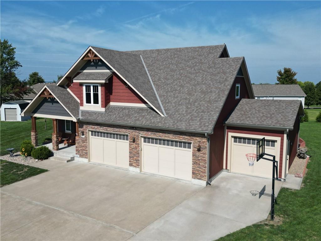 701 Lightner Circle Property Photo 2