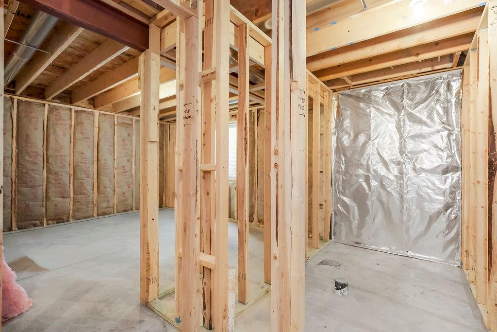 511 Hampstead Drive Property Photo 21