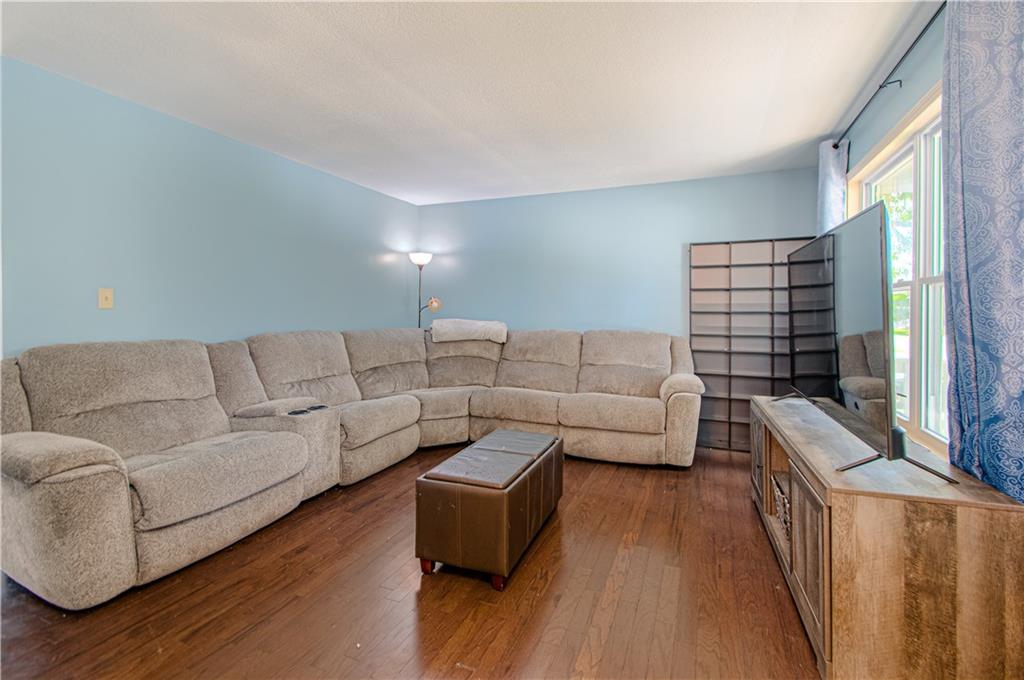620 Meadowlark Road Property Photo 7