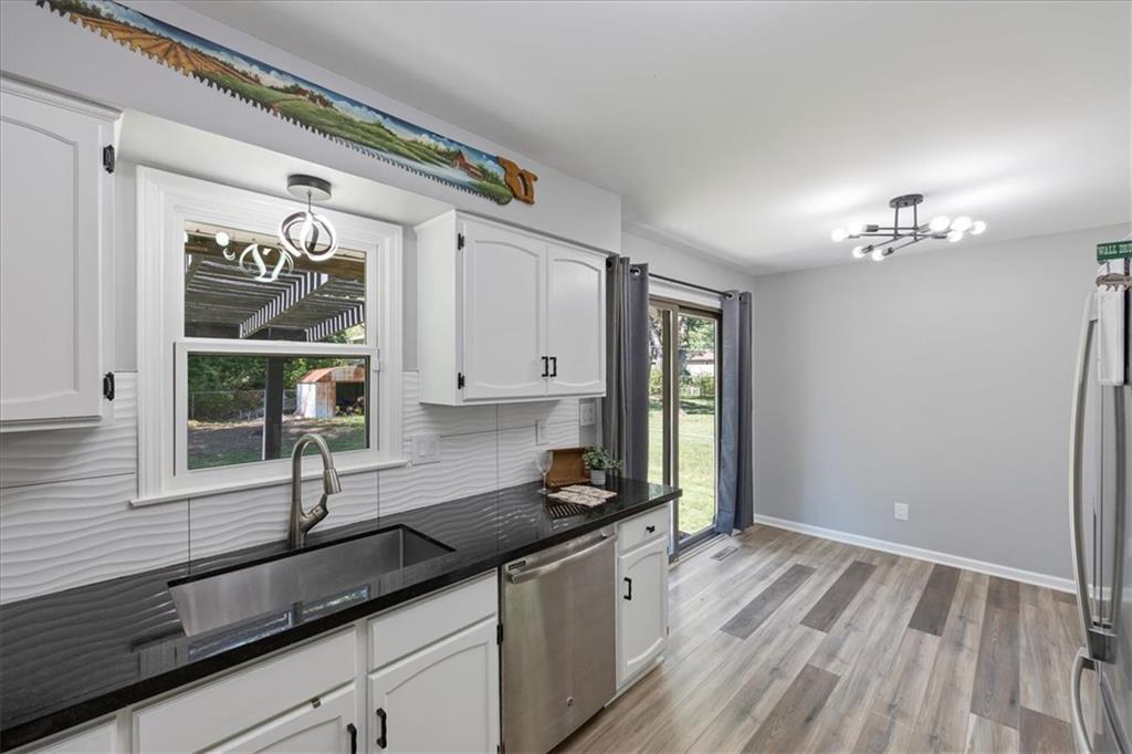 3916 S Crackerneck Road Property Photo 12