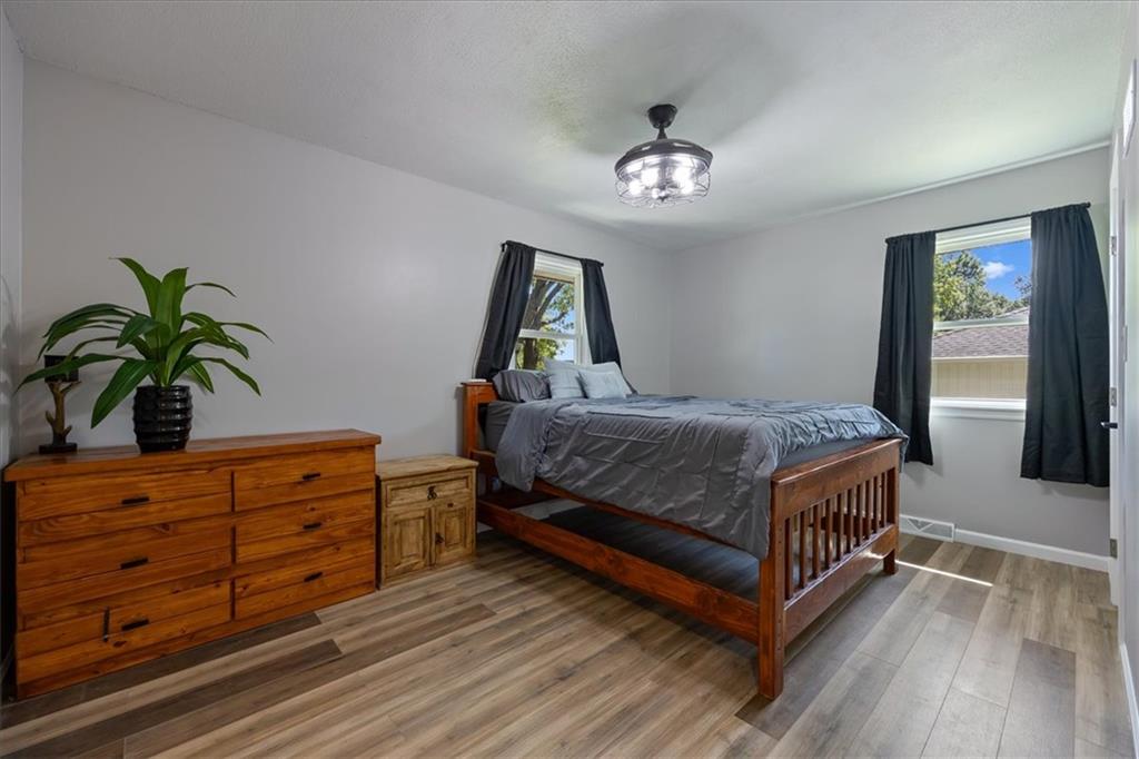 3916 S Crackerneck Road Property Photo 13
