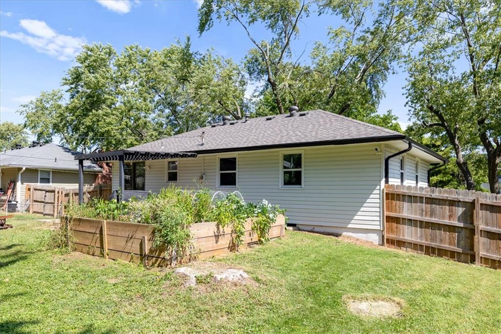 3916 S Crackerneck Road Property Photo 28