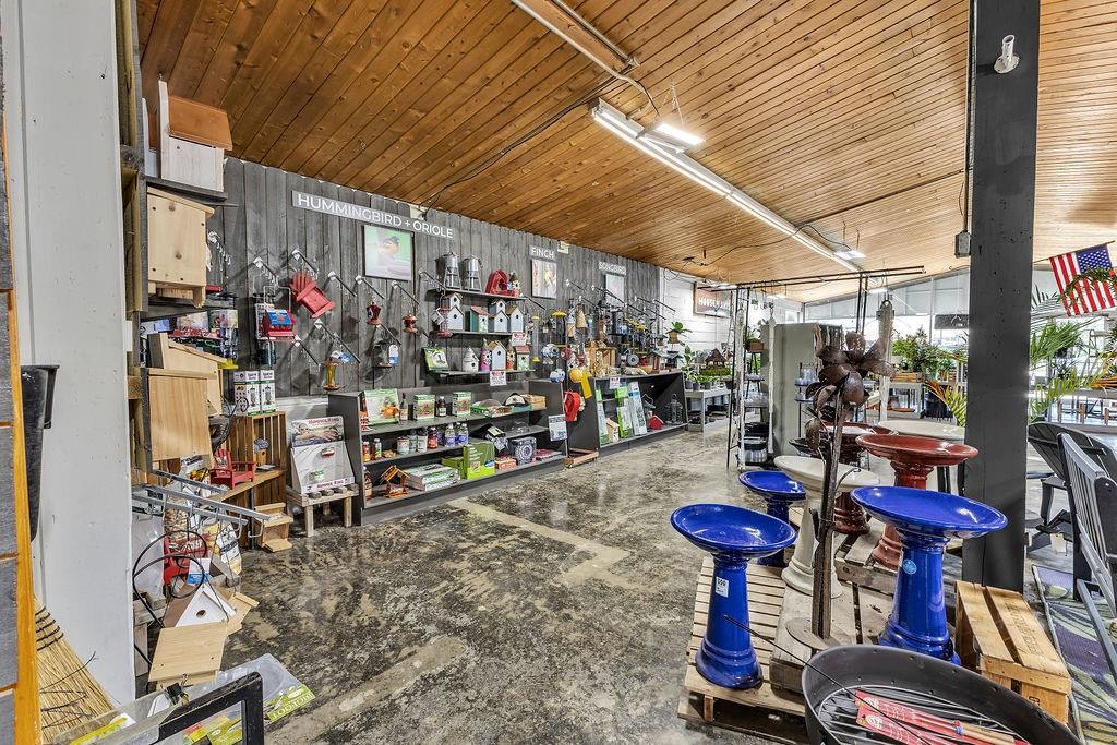 2424 N Belt Highway Property Photo 17