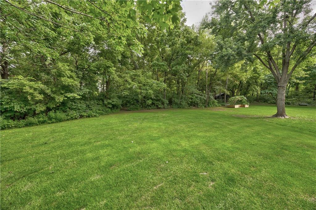15712 W 158th Terrace Property Photo 11