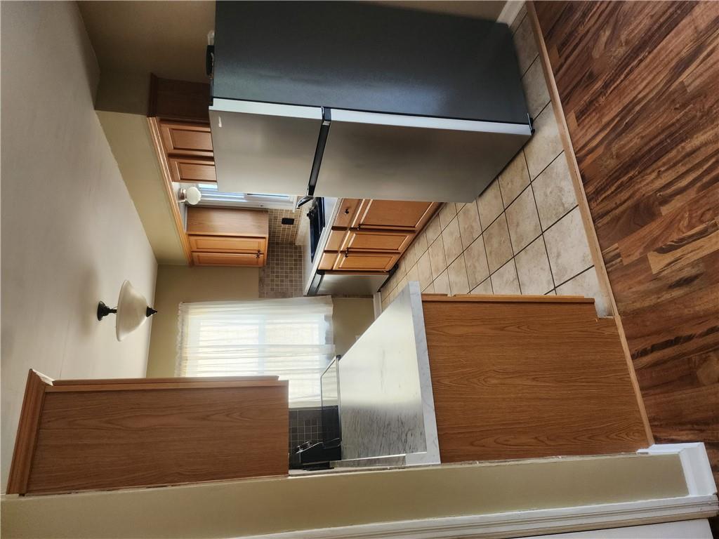 2607 Parallel Avenue Property Photo 9