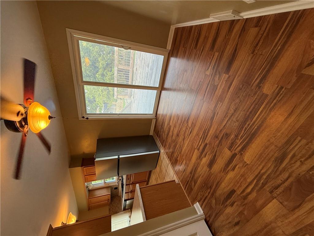2607 Parallel Avenue Property Photo 11
