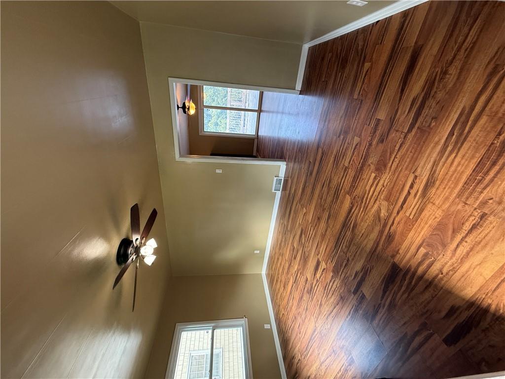 2607 Parallel Avenue Property Photo 13