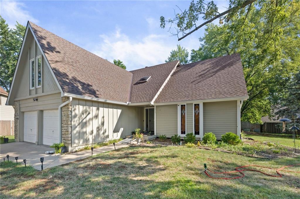10955 Nieman Road Property Photo 3