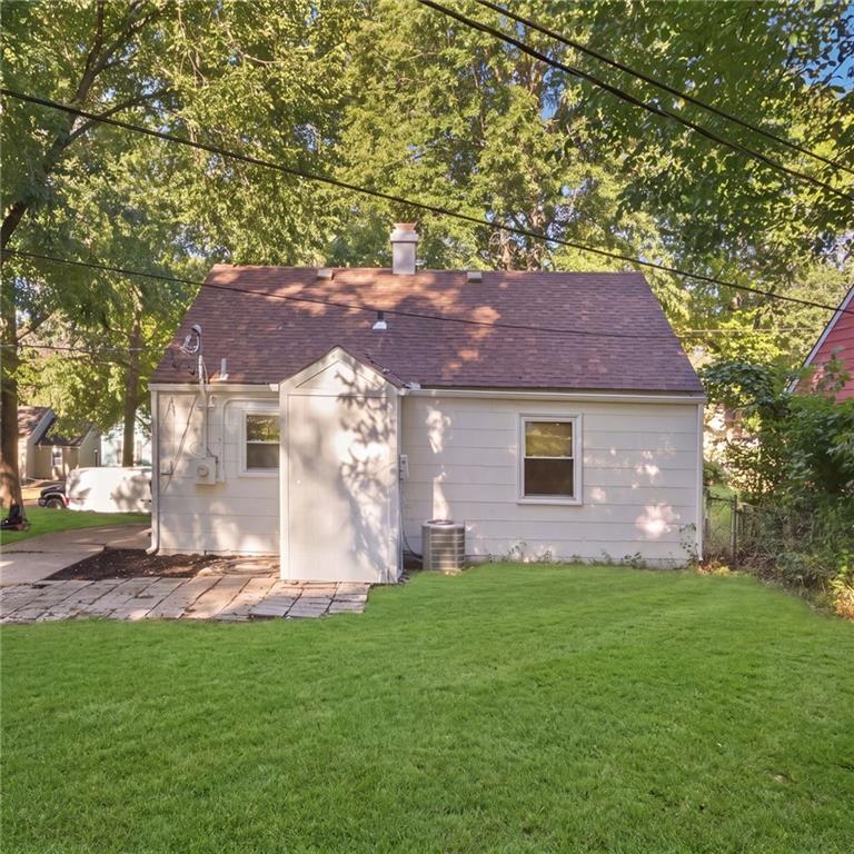 7405 Park Avenue Property Photo 16
